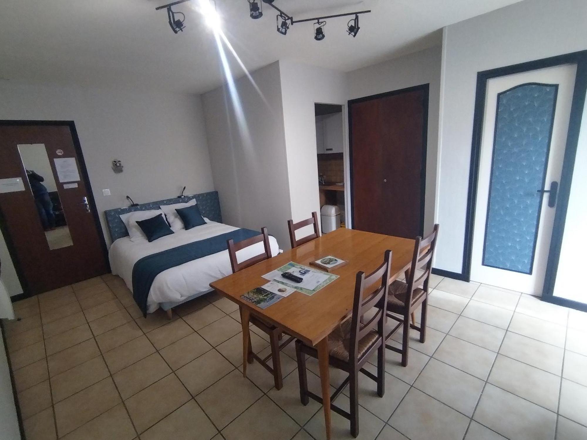 Latre Freres Location Apartment Lourdes Exterior photo